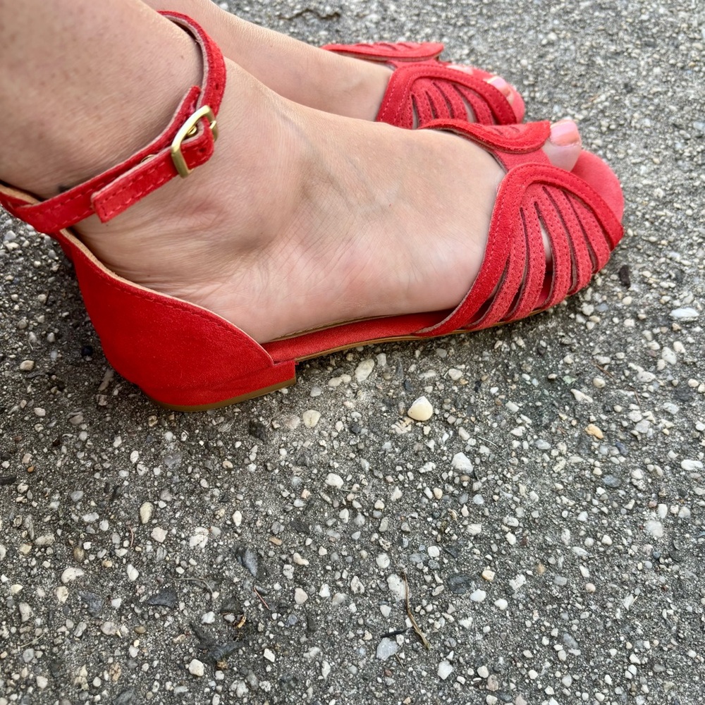 Elegant Orange/ Red, Italian made, brushed suede Women's Sandals. Size 7.5